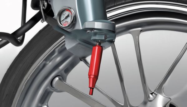 Optimiser la pression de la roue arrière du xmax 300