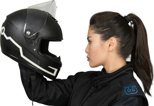 Meilleur casque moto pour femme : conseils pour obtenir le modèle parfait