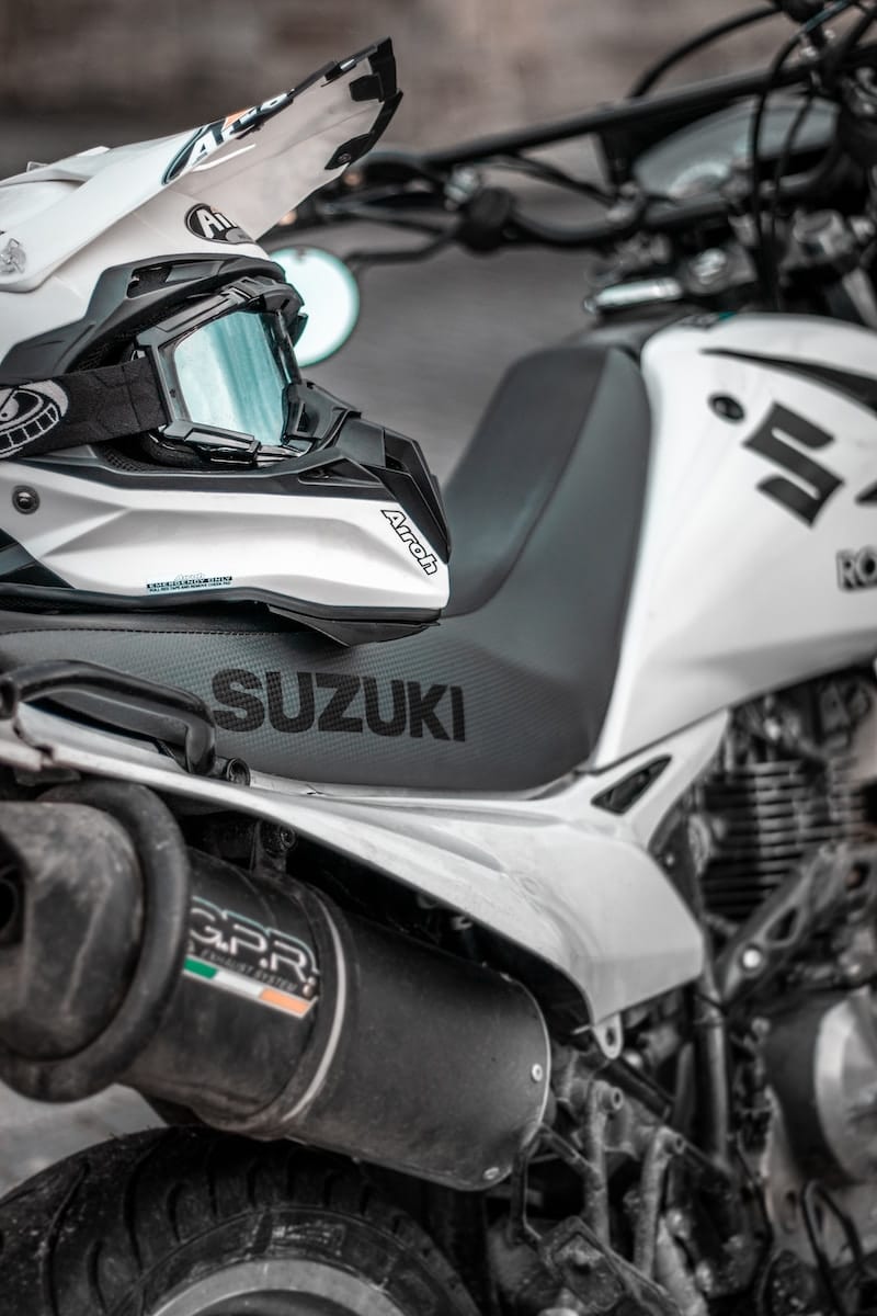 Personnalisation de la Suzuki GSF 400 Bandit